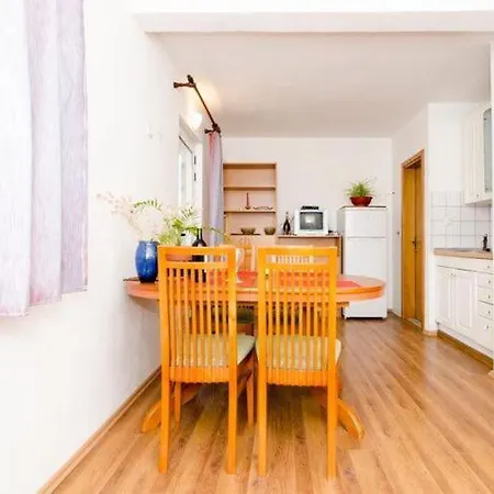 Lägenhet Ere Zuronja-one-bedroom With Sea View 3 Putniković