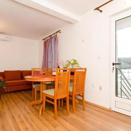 Ere Zuronja-one-bedroom With Sea View 3 Putnikovic