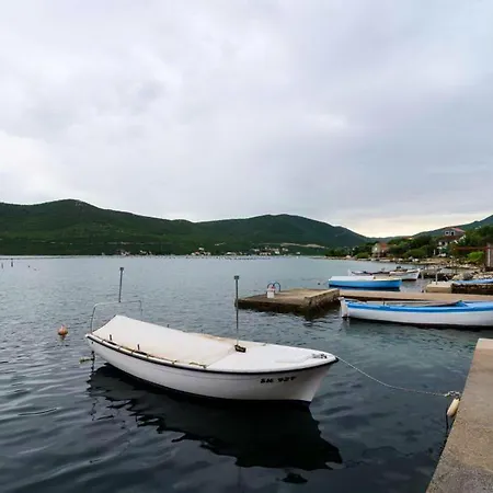 Ere Zuronja-one-bedroom With Sea View 3 *