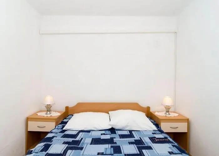 Ere Zuronja-one-bedroom With Sea View 3 Putniković