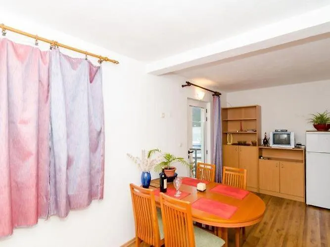 Ere Zuronja-one-bedroom With Sea View 3 *