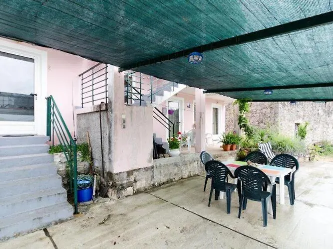 Ere Zuronja-one-bedroom With Sea View 3 *