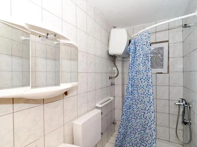 Ere Zuronja-one-bedroom With Sea View 3 Putniković